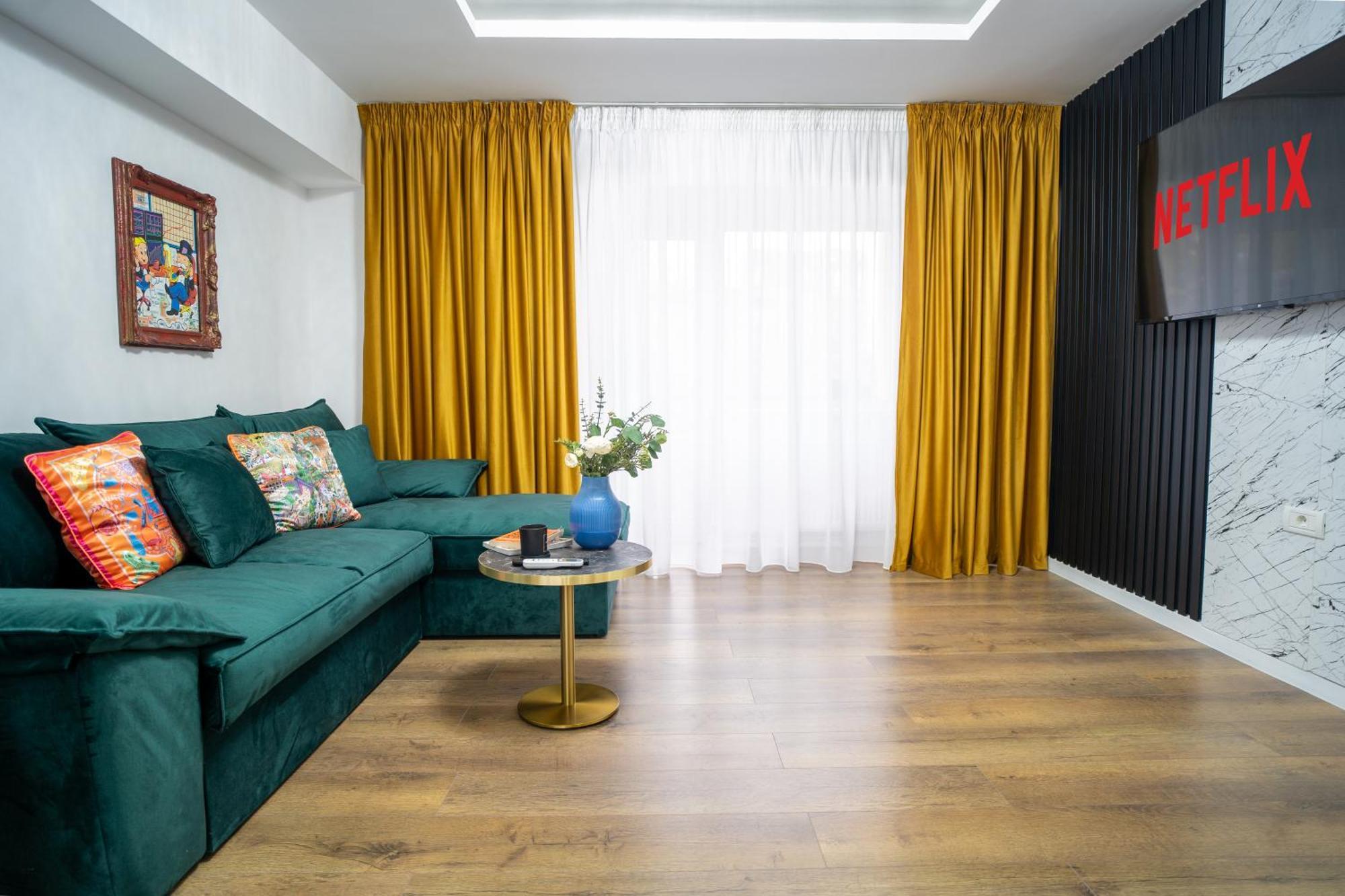 Apartment Location - Contemporary Parliament View - 2br *