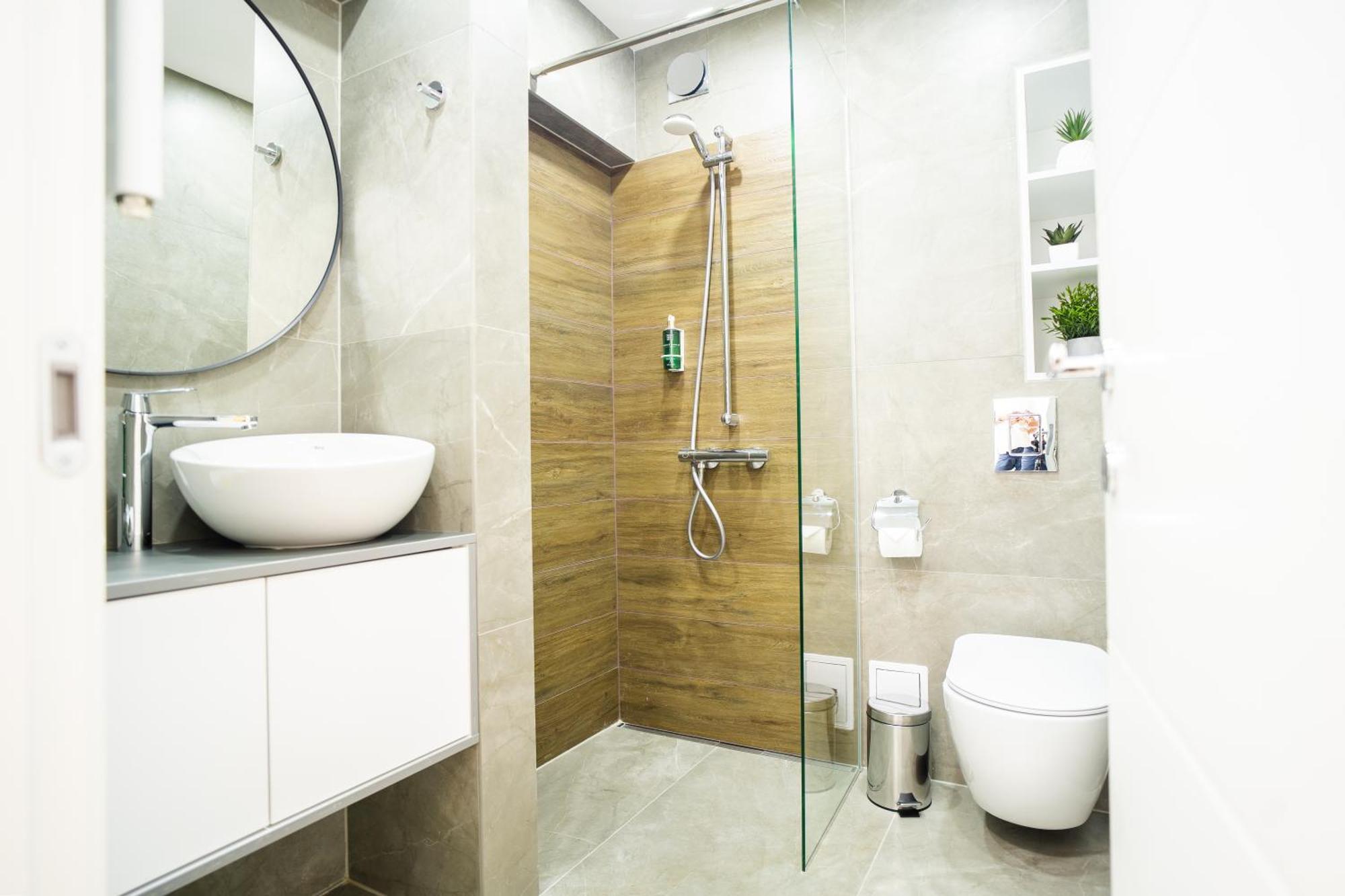 Location - Contemporary Parliament View - 2br Apartment